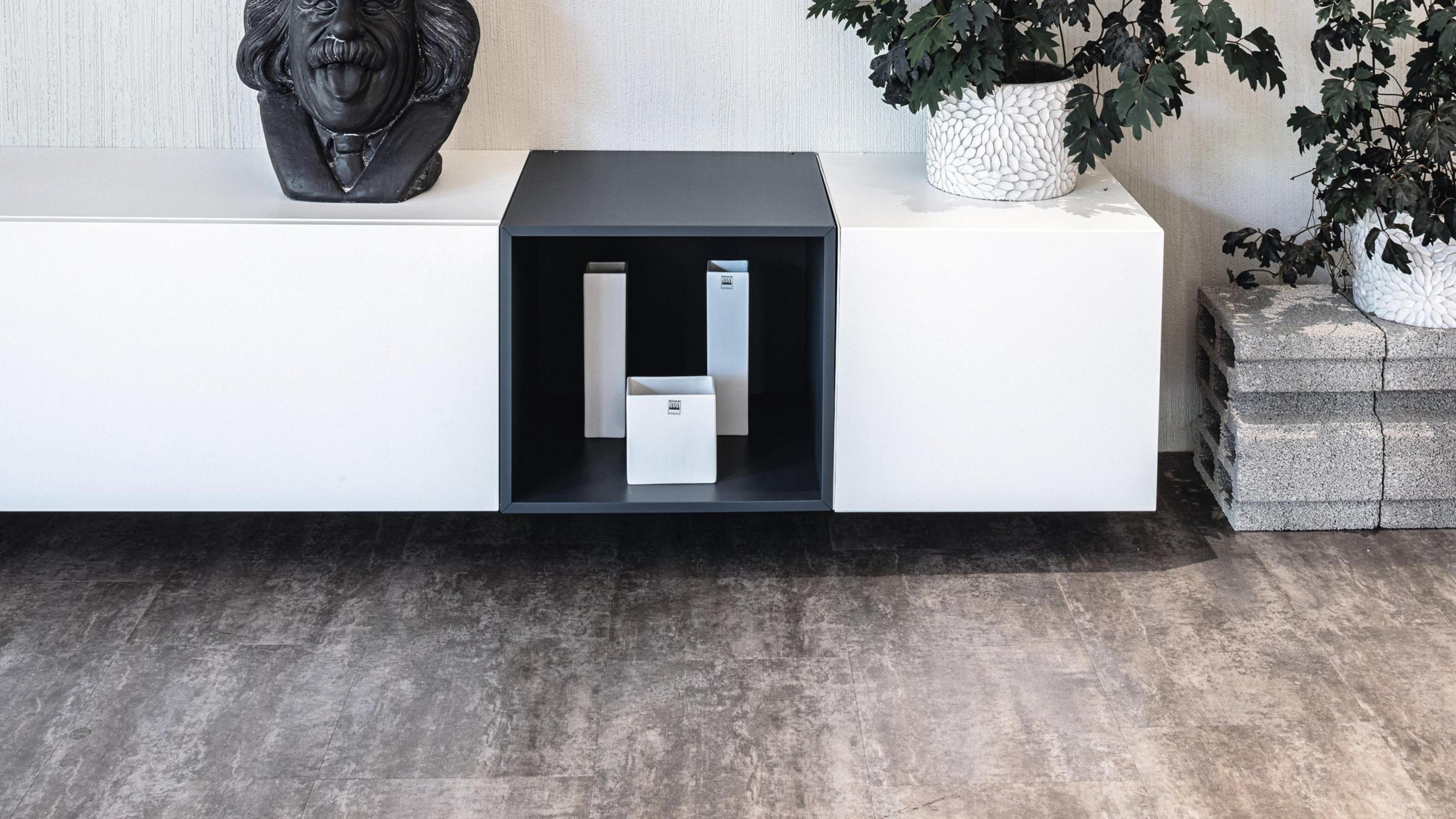 KAINDL 27018 OF Crystal White